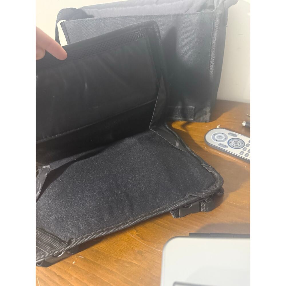 Philips Portable DVD Player Matching Docking, Battery Base & Carrying Case - SO - Picture 6 of 8